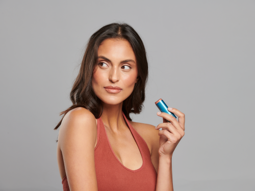 How to Reapply Sunscreen Over Makeup: Three Tips