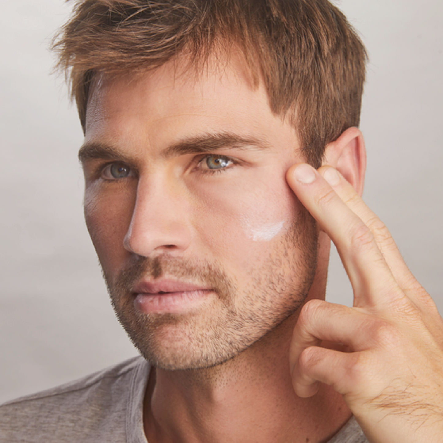 Total Protection No-Show™ Mineral Sunscreen SPF 50 - Male Model 
